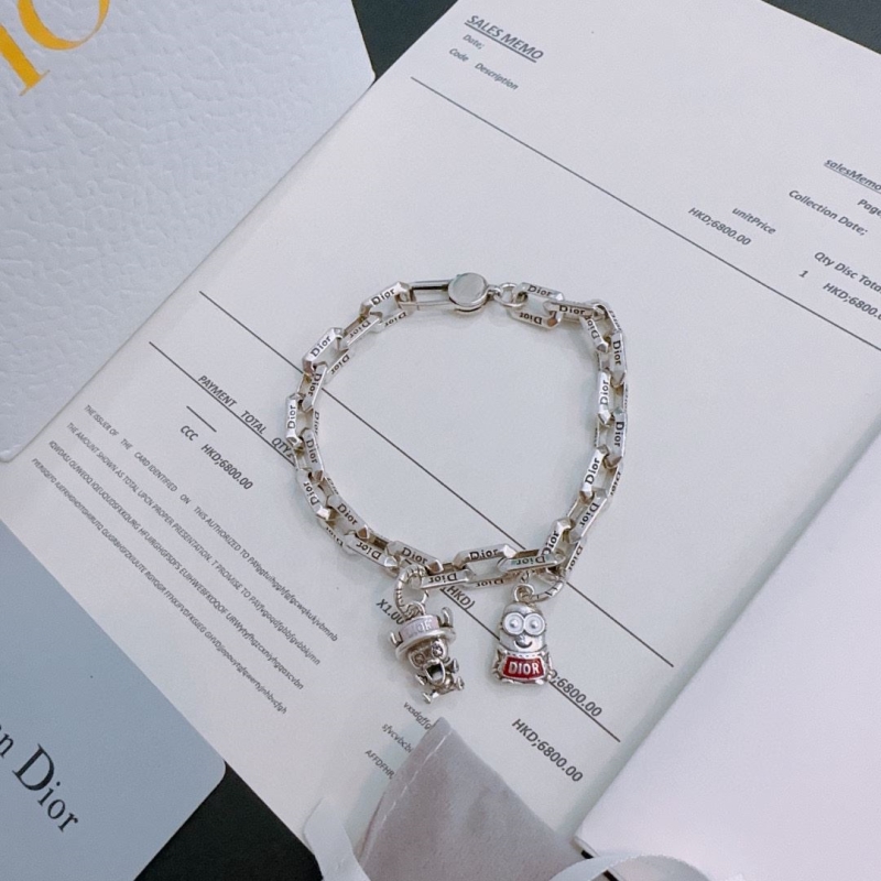 chr1st1an D10r bracelets